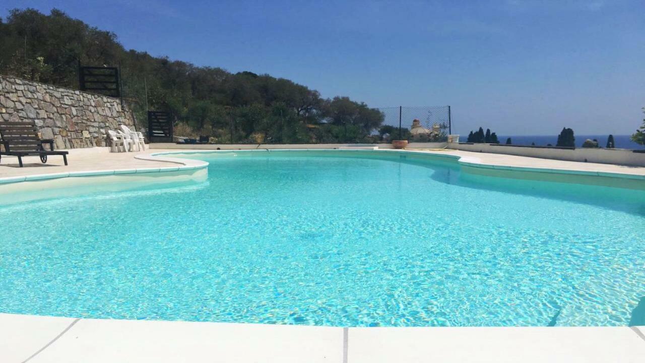 Ue Maxeu - Libeccio Cervo Exterior foto